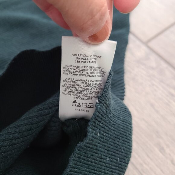 Express Forest Green Keyhole Ribbed Sweater Women's Size Medium - Picture 9 of 10